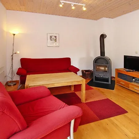 Familienfreundliches Ferienhaus Mit Kamin In Babke * Mirow